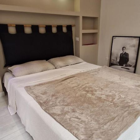 Savelli Apartment Old Town - Near Navona Place Roma Esterno foto