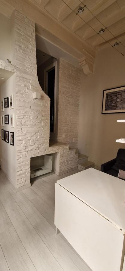 Savelli Apartment Old Town - Near Navona Place Roma Esterno foto