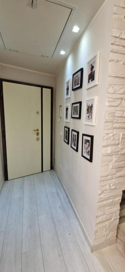 Savelli Apartment Old Town - Near Navona Place Roma Esterno foto